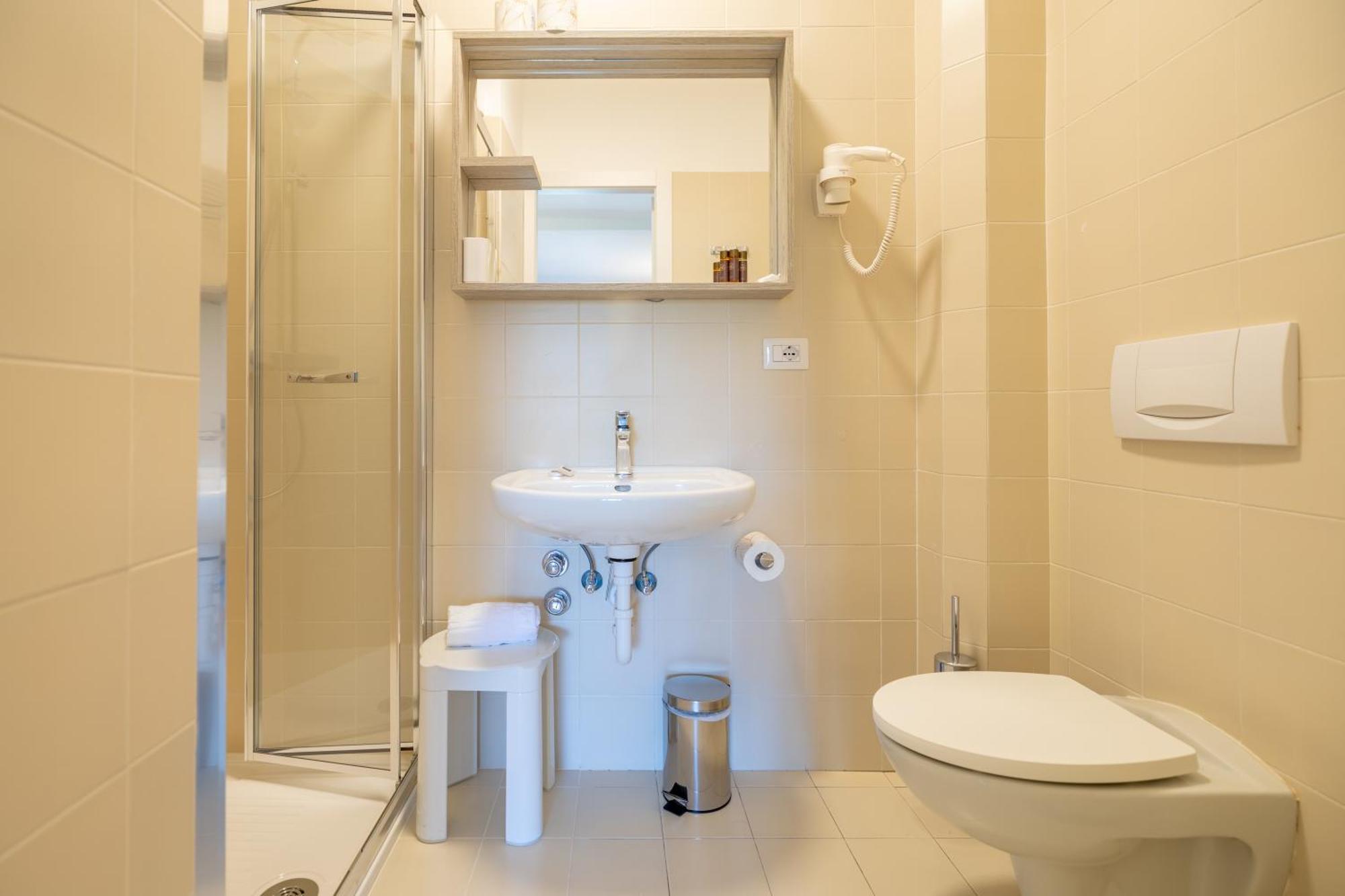 Albergo Villa Edy Tremezzo Bagian luar foto